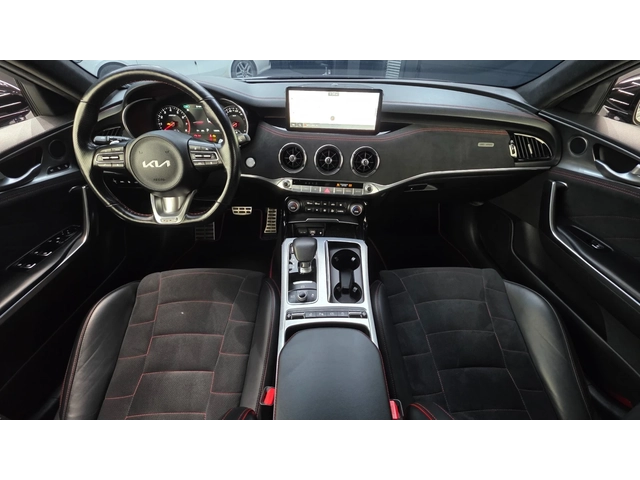 Kia Stinger 3.3 GT AWD Acro Edition - автомобили, коли, обяви за нови и употребявани 6