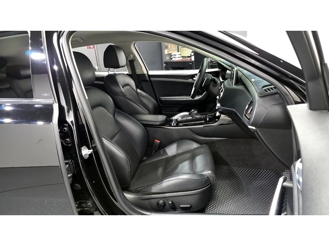 Kia Stinger 2.2 CRDi AWD Platinum | HUD | AWD - автомобили, коли, обяви за нови и употребявани 11