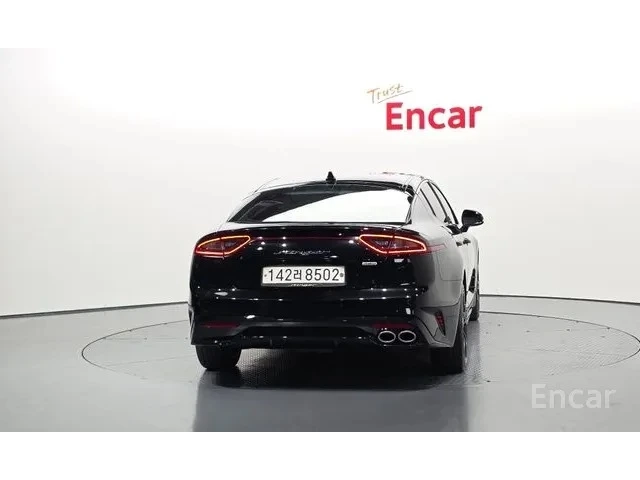Kia Stinger 2.2 CRDi AWD Platinum | HUD | AWD - автомобили, коли, обяви за нови и употребявани 3