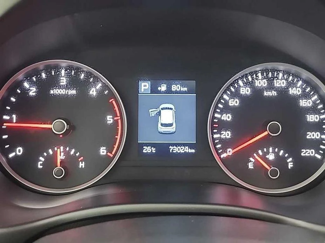 Kia Stonic Diesel 1.6 Prestige * НАЙ-ДОБРА ЦЕНА В БЪЛГАРИЯ* - автомобили, коли, обяви за нови и употребявани 5