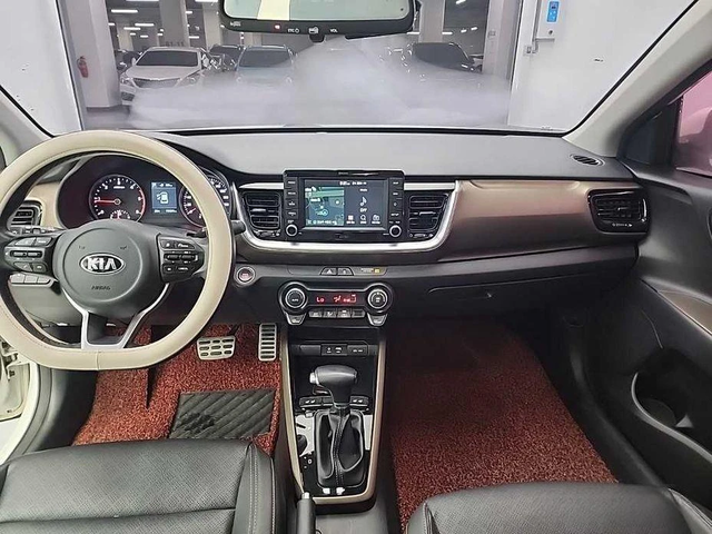 Kia Stonic Diesel 1.6 Prestige * НАЙ-ДОБРА ЦЕНА В БЪЛГАРИЯ* - автомобили, коли, обяви за нови и употребявани 6