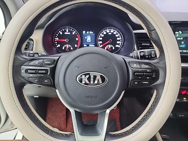 Kia Stonic Diesel 1.6 Prestige * НАЙ-ДОБРА ЦЕНА В БЪЛГАРИЯ* - автомобили, коли, обяви за нови и употребявани 8