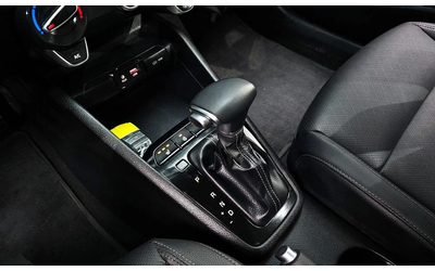 Kia Stonic 1.4 Trendy * НАЙ-ДОБРА ЦЕНА В БЪЛГАРИЯ* - автомобили, коли, обяви за нови и употребявани 8