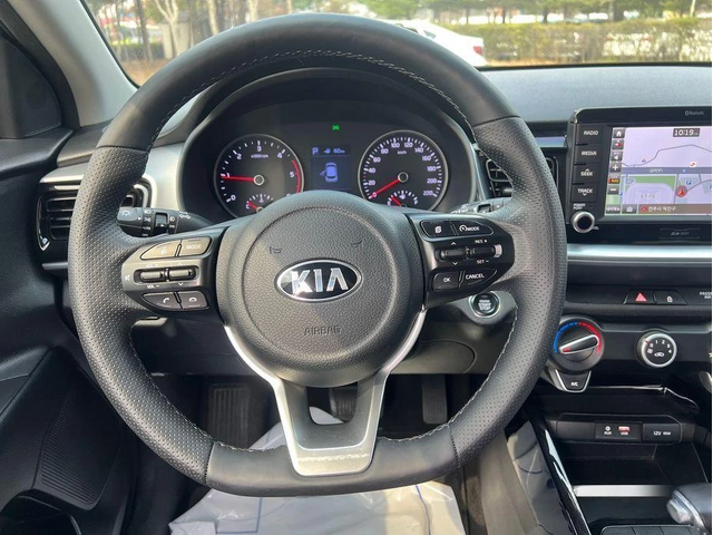 Kia Stonic Diesel 1.6 Trendy * НАЙ-ДОБРА ЦЕНА В БЪЛГАРИЯ* - автомобили, коли, обяви за нови и употребявани 10