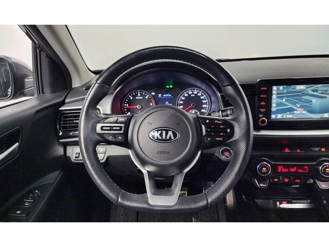 Kia Stonic Diesel 1.6 Prestige * НАЙ-ДОБРА ЦЕНА В БЪЛГАРИЯ* - автомобили, коли, обяви за нови и употребявани 12