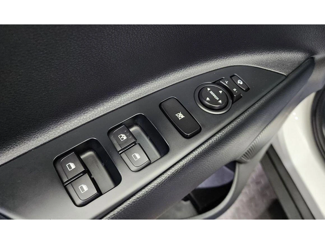 Kia Stonic Diesel 1.6 Prestige * НАЙ-ДОБРА ЦЕНА В БЪЛГАРИЯ* - автомобили, коли, обяви за нови и употребявани 12