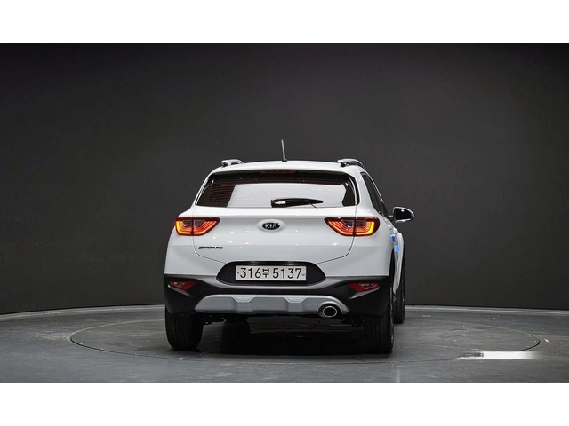 Kia Stonic Diesel 1.6 Trendy * НАЙ-ДОБРА ЦЕНА В БЪЛГАРИЯ* - автомобили, коли, обяви за нови и употребявани 3