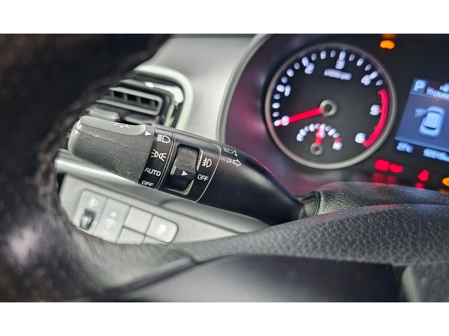 Kia Stonic Diesel 1.6 Trendy * НАЙ-ДОБРА ЦЕНА В БЪЛГАРИЯ* - автомобили, коли, обяви за нови и употребявани 12