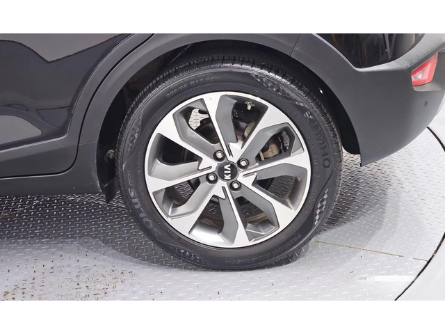 Kia Stonic Diesel 1.6 Trendy * НАЙ-ДОБРА ЦЕНА В БЪЛГАРИЯ* - автомобили, коли, обяви за нови и употребявани 4