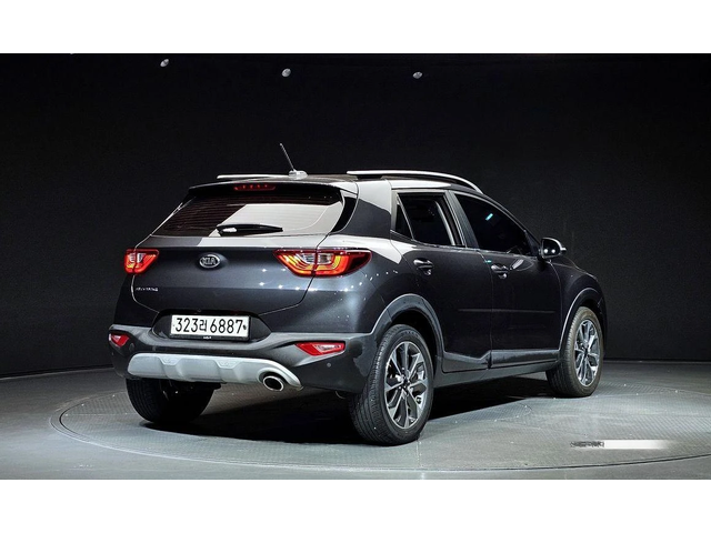 Kia Stonic Diesel 1.6 Trendy * НАЙ-ДОБРА ЦЕНА В БЪЛГАРИЯ* - автомобили, коли, обяви за нови и употребявани 1