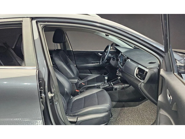 Kia Stonic Diesel 1.6 Trendy * НАЙ-ДОБРА ЦЕНА В БЪЛГАРИЯ* - автомобили, коли, обяви за нови и употребявани 9