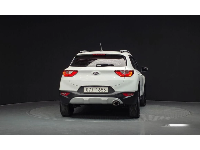 Kia Stonic Diesel 1.6 Prestige * НАЙ-ДОБРА ЦЕНА В БЪЛГАРИЯ* - автомобили, коли, обяви за нови и употребявани 3