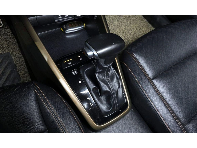 Kia Stonic Diesel 1.6 Prestige * НАЙ-ДОБРА ЦЕНА В БЪЛГАРИЯ* - автомобили, коли, обяви за нови и употребявани 8