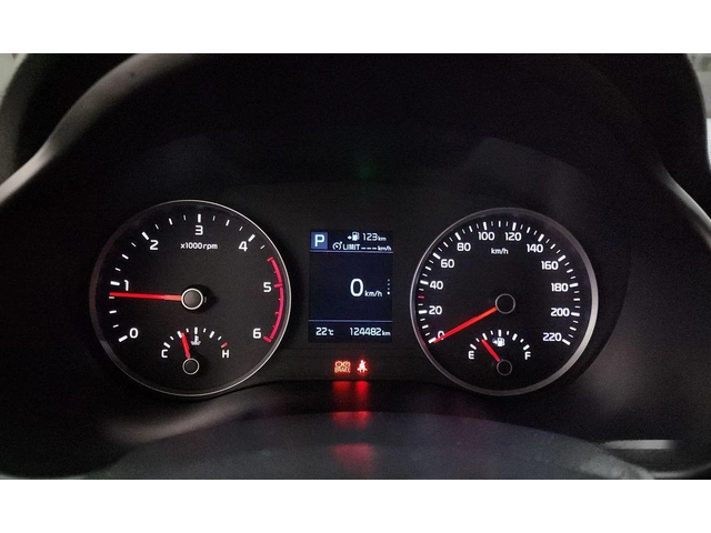 Kia Stonic Diesel 1.6 Prestige * НАЙ-ДОБРА ЦЕНА В БЪЛГАРИЯ* - автомобили, коли, обяви за нови и употребявани 7