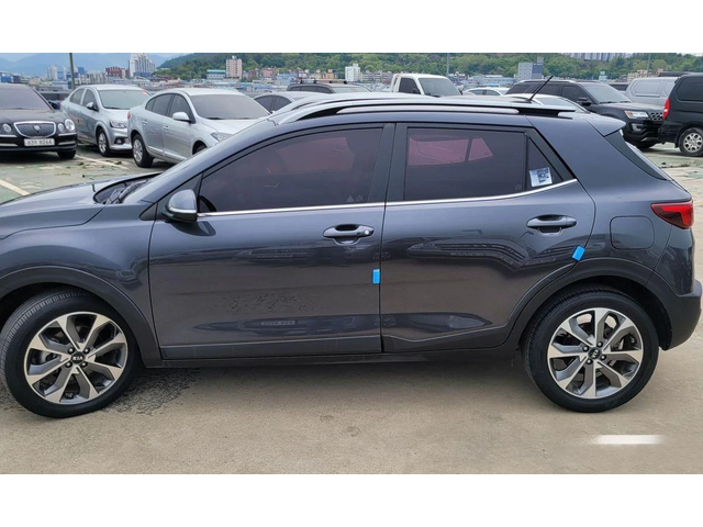 Kia Stonic Diesel 1.6 Trendy * НАЙ-ДОБРА ЦЕНА В БЪЛГАРИЯ* - автомобили, коли, обяви за нови и употребявани 4