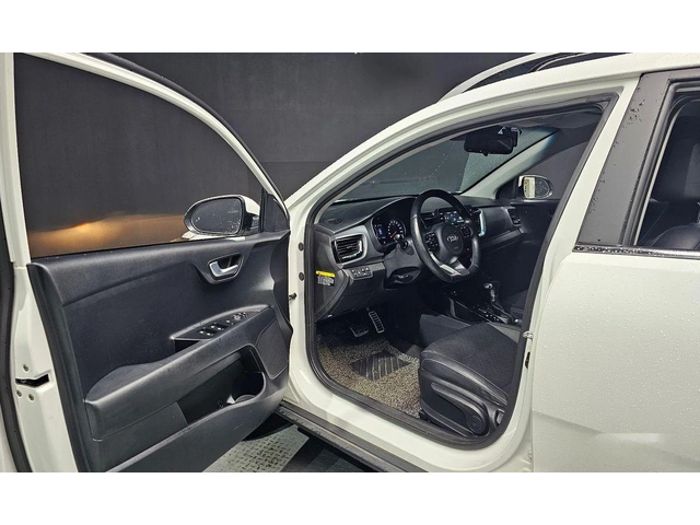 Kia Stonic 1.4 Prestige * НАЙ-ДОБРА ЦЕНА В БЪЛГАРИЯ* - автомобили, коли, обяви за нови и употребявани 9