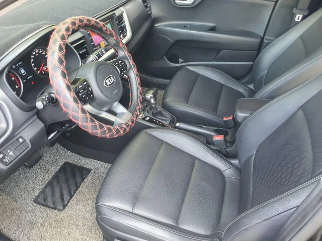 Kia Stonic Diesel 1.6 Deluxe * НАЙ-ДОБРА ЦЕНА В БЪЛГАРИЯ* - автомобили, коли, обяви за нови и употребявани 7