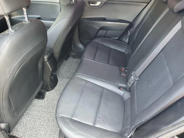 Kia Stonic Diesel 1.6 Deluxe * НАЙ-ДОБРА ЦЕНА В БЪЛГАРИЯ* - автомобили, коли, обяви за нови и употребявани 8