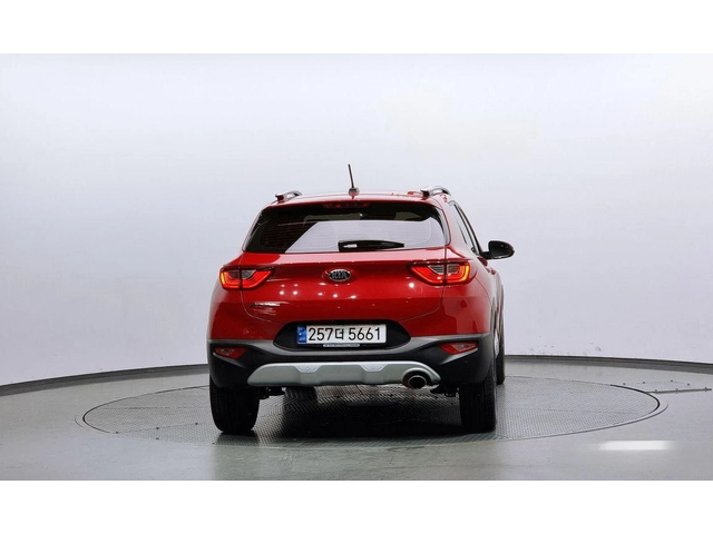 Kia Stonic Diesel 1.6 Prestige * НАЙ-ДОБРА ЦЕНА В БЪЛГАРИЯ* - автомобили, коли, обяви за нови и употребявани 3