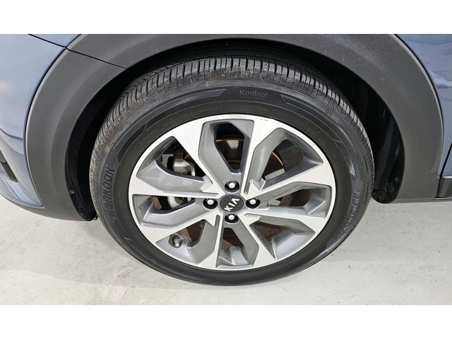 Kia Stonic Diesel 1.6 Deluxe * НАЙ-ДОБРА ЦЕНА В БЪЛГАРИЯ* - автомобили, коли, обяви за нови и употребявани 4