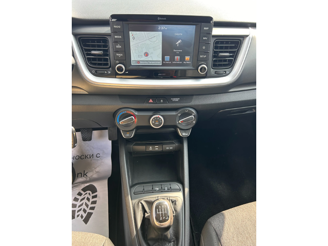 Kia Stonic 1.6CRDI NAVI/KAMERA EURO 6 - автомобили, коли, обяви за нови и употребявани 12