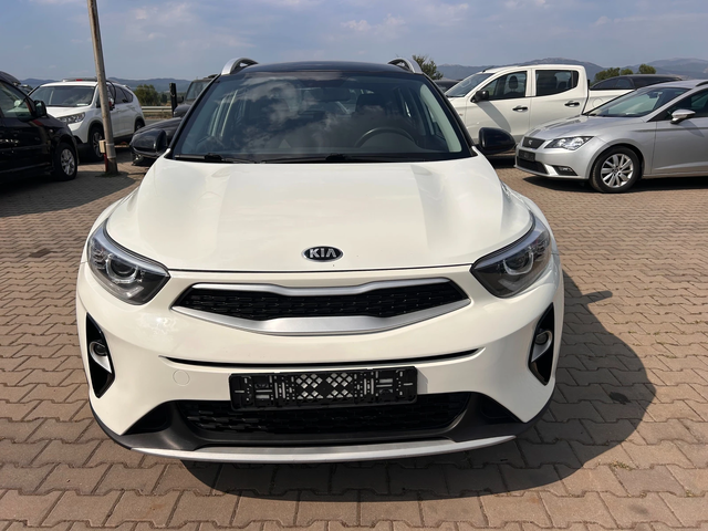 Kia Stonic 1.6CRDI NAVI/KAMERA EURO 6 - автомобили, коли, обяви за нови и употребявани 2