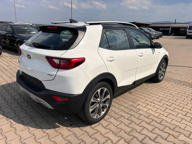 Kia Stonic 1.6CRDI NAVI/KAMERA EURO 6 - автомобили, коли, обяви за нови и употребявани 5