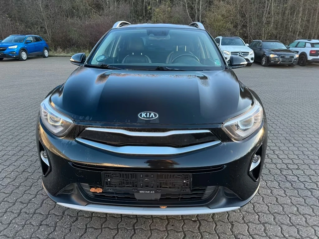 Kia Stonic 1.6d 110ps Vision - автомобили, коли, обяви за нови и употребявани 1