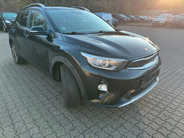 Kia Stonic 1.6d 110ps Vision - автомобили, коли, обяви за нови и употребявани 6