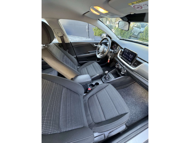 Kia Stonic - автомобили, коли, обяви за нови и употребявани 11