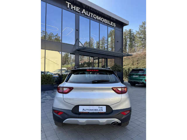 Kia Stonic - автомобили, коли, обяви за нови и употребявани 4