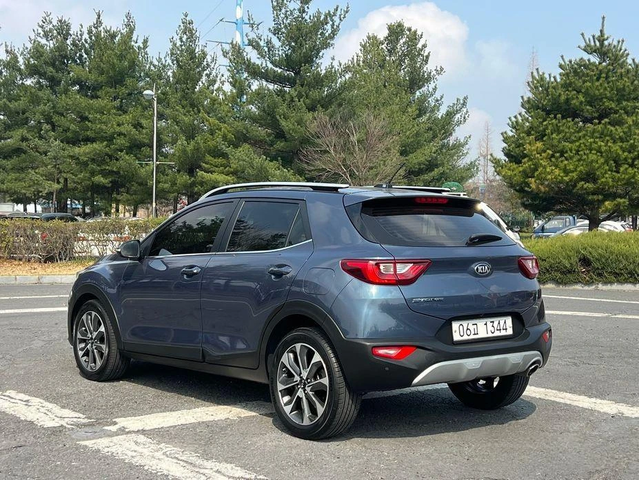 Kia Stonic Diesel 1.6 Trendy * НАЙ-ДОБРА ЦЕНА В БЪЛГАРИЯ* - автомобили, коли, обяви за нови и употребявани 4