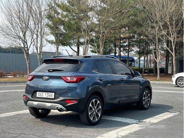 Kia Stonic Diesel 1.6 Trendy * НАЙ-ДОБРА ЦЕНА В БЪЛГАРИЯ* - автомобили, коли, обяви за нови и употребявани 5