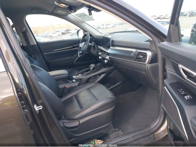 Kia Telluride 3.8L V-6 DI, DOHC, VVT, 291HP Front Wheel Drive - автомобили, коли, обяви за нови и употребявани 4