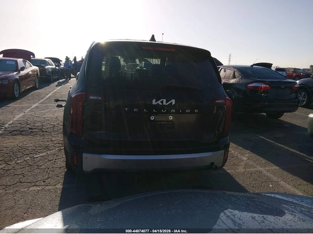 Kia Telluride LX - автомобили, коли, обяви за нови и употребявани 4