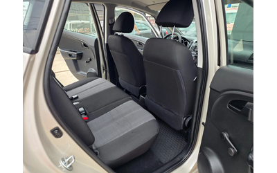 Kia Venga 1.4I-90к.с EURO 5b КЛИМАТИК-ШВЕЙЦАРИЯ - автомобили, коли, обяви за нови и употребявани 13