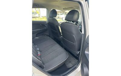 Kia Venga - автомобили, коли, обяви за нови и употребявани 12