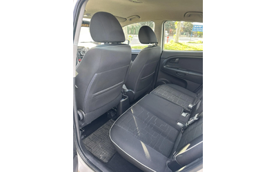 Kia Venga - автомобили, коли, обяви за нови и употребявани 9