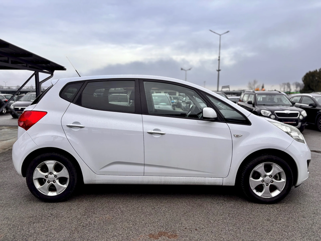 Kia Venga - автомобили, коли, обяви за нови и употребявани 3