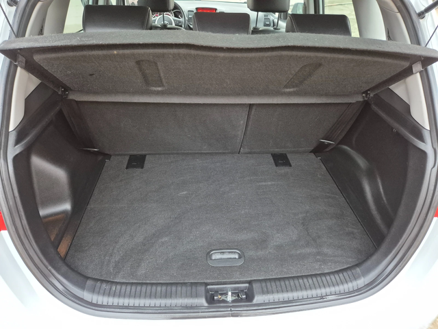 Kia Venga FACE LIFT, KOJA - автомобили, коли, обяви за нови и употребявани 16