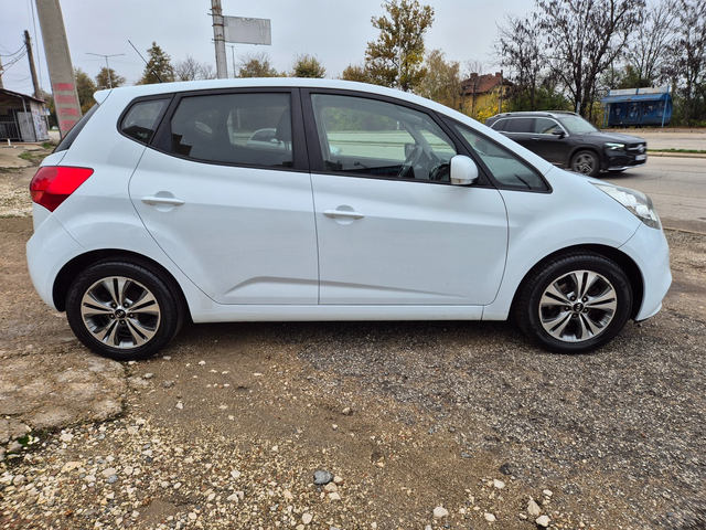 Kia Venga FACE LIFT, KOJA - автомобили, коли, обяви за нови и употребявани 3