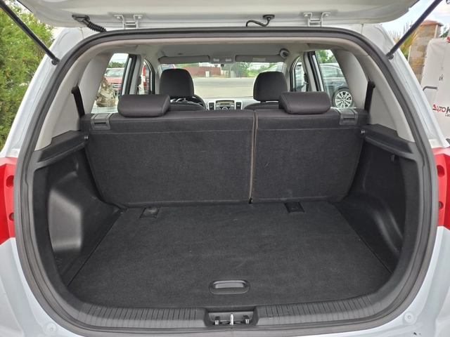 Kia Venga 1.4CRDI-90кс= 6СК= FACELIFT= 146.000km= СЕРВ.ИСТОР - автомобили, коли, обяви за нови и употребявани 9