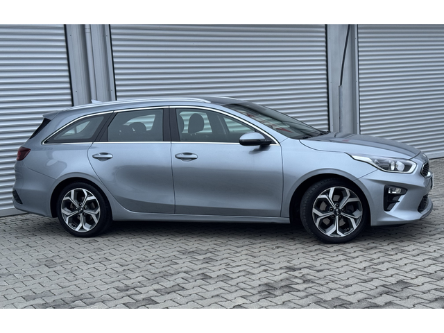 Kia XCeed 1,0i turbo smartstream, 92ps, GPL, led, navy, multo,евро 6D - автомобили, коли, обяви за нови и употребявани 6