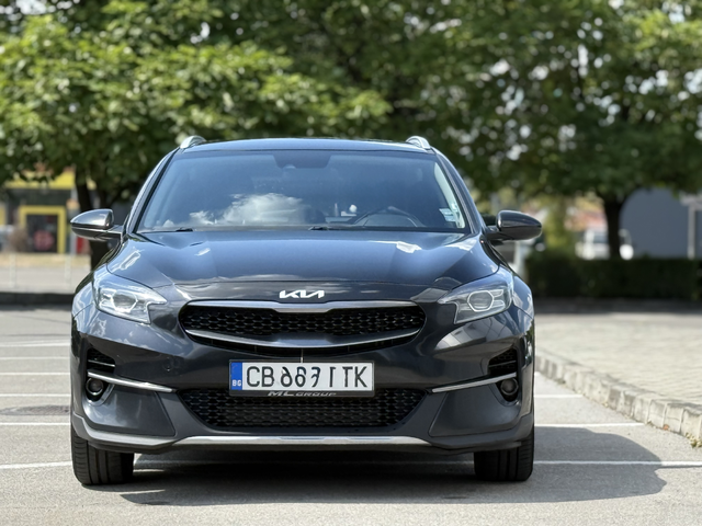 Kia XCeed 1.5 Бензин Сервизна история - автомобили, коли, обяви за нови и употребявани 8