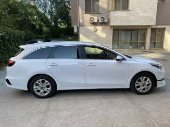 kia-xceed-1-5-t-gdi-160-ks - 3