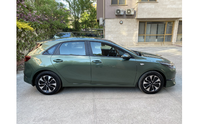 kia-xceed-1-5-t-gdi-spin-garantsiya-do-2032g - 3