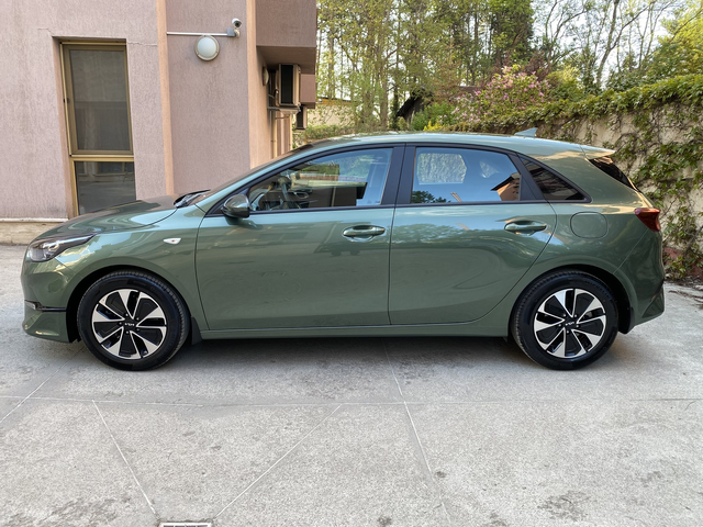 Kia XCeed 1.5 T-GDI/ Spin/ Гаранция до 2032г. - автомобили, коли, обяви за нови и употребявани 7