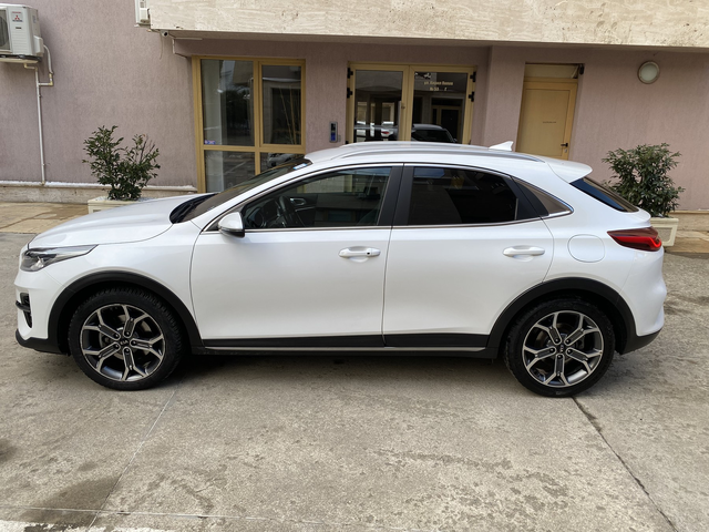 Kia XCeed 1.6 CRDI/ MHEV / Design / DCT7 - автомобили, коли, обяви за нови и употребявани 7