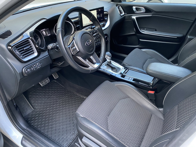 Kia XCeed 1.6 CRDI/ MHEV / Design / DCT7 - автомобили, коли, обяви за нови и употребявани 9