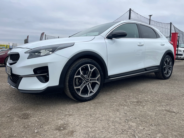 Kia XCeed ТОП!28000КМ  ПАНОРАМА , ЛИЗИНГ!!!! - автомобили, коли, обяви за нови и употребявани 3